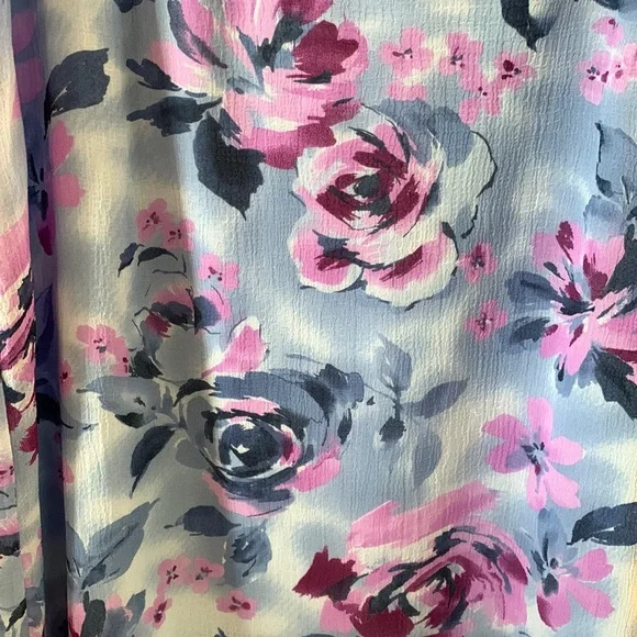 Skirt and top - Picture 2 of 9